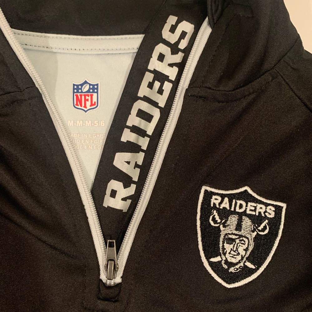 Raiders Dry Fit boys size 5-6